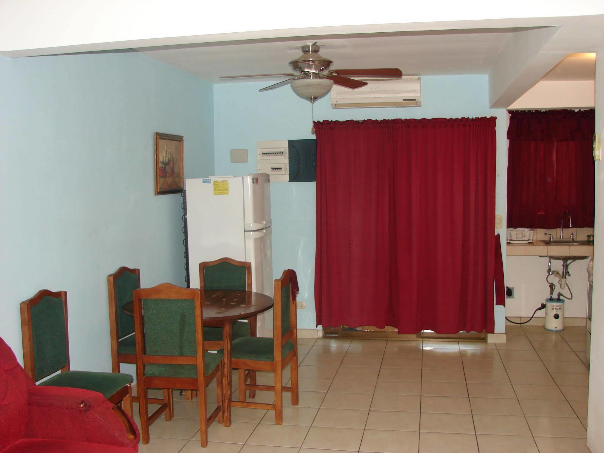 Villa Riviera 2 Bedroom Townhouse Playas del Coco Kültér fotó